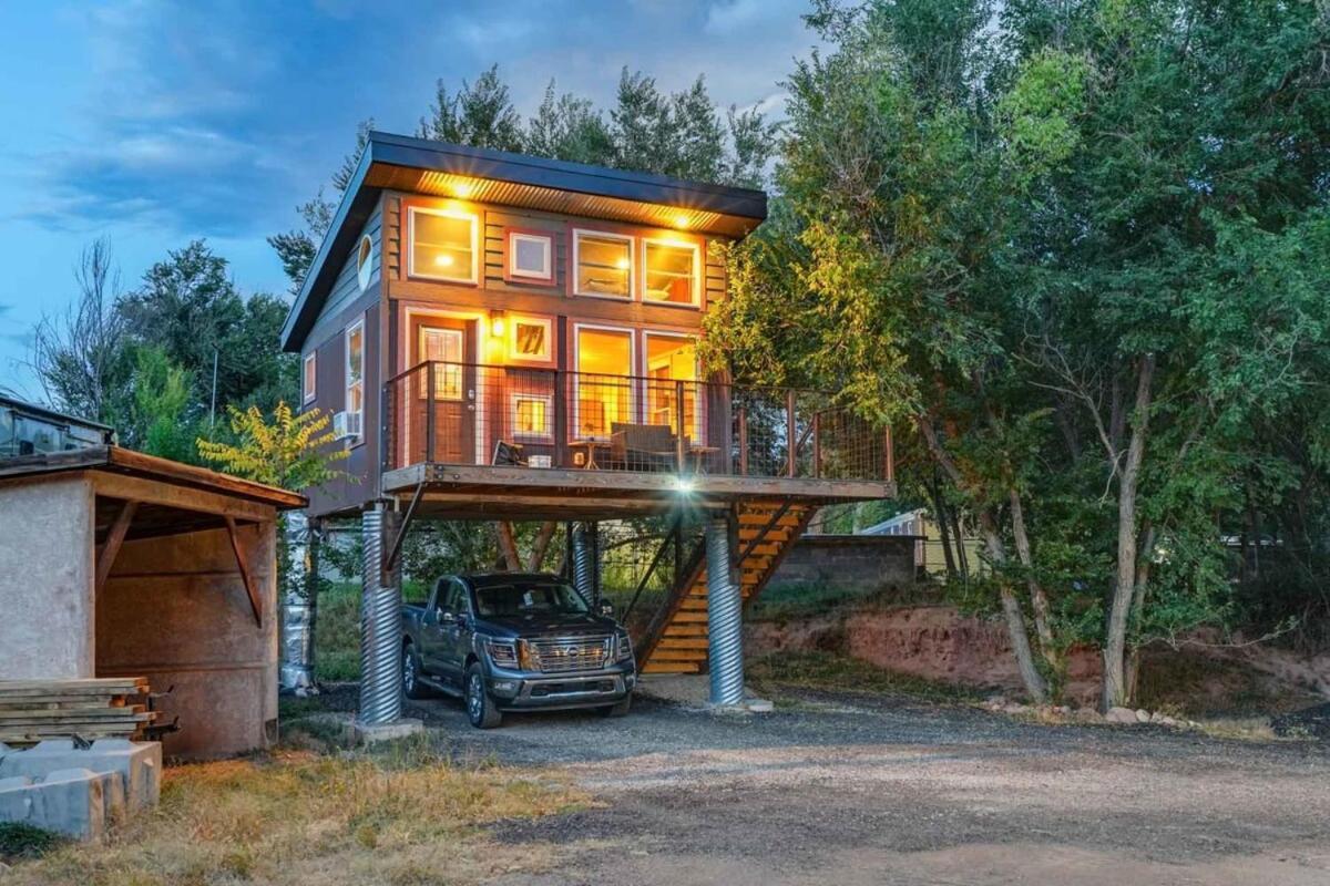 Red Rock Treehouse Unique In Old Colorado City Colorado Springs Exterior foto